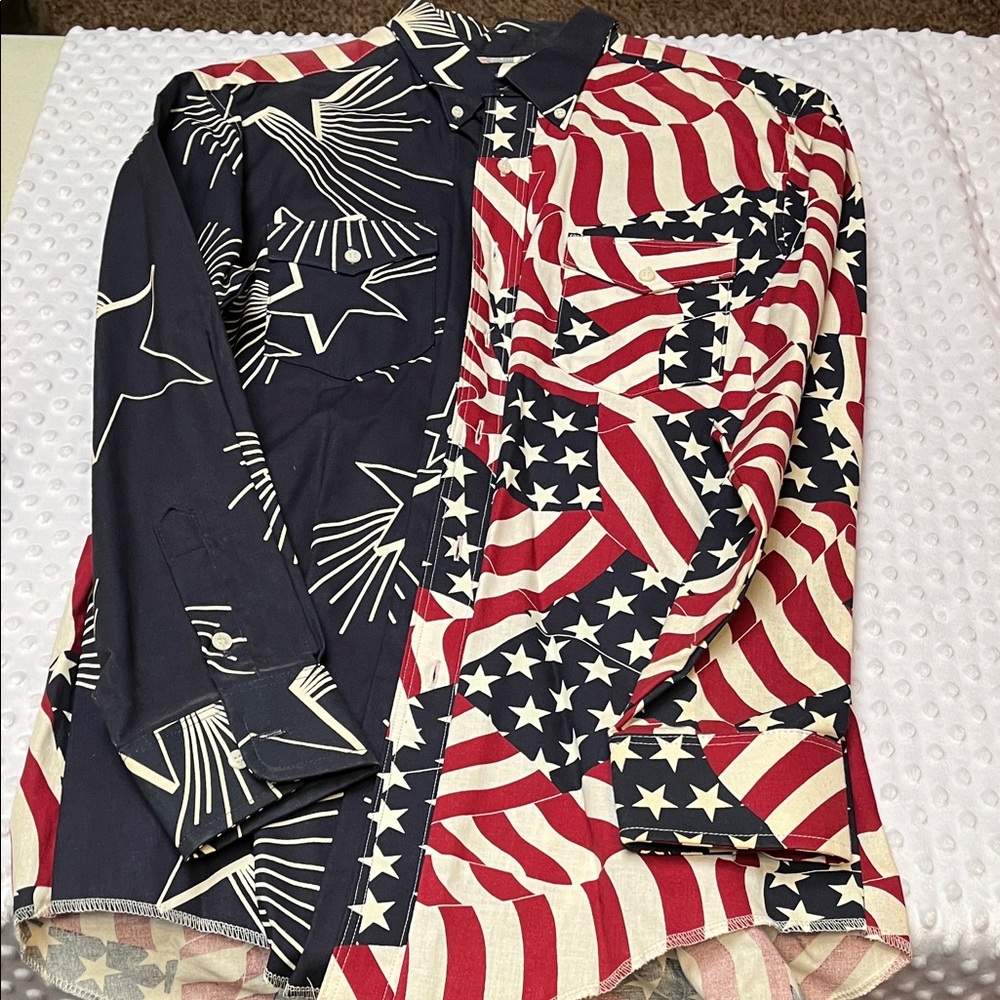 Wrangler Red and Blue Button-Up Shirt